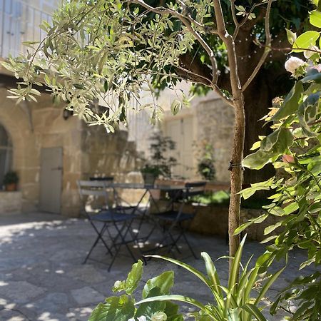 La Dame Jeanne Acomodação com café da manhã Fontanes  Exterior foto